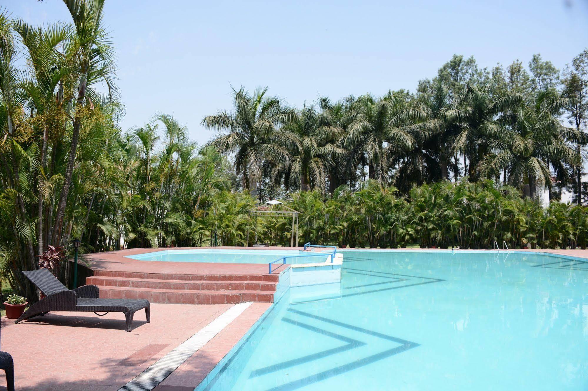 ホテルNaturoville Ayurvedic And Yoga Retreat リシケーシュ エクステリア 写真